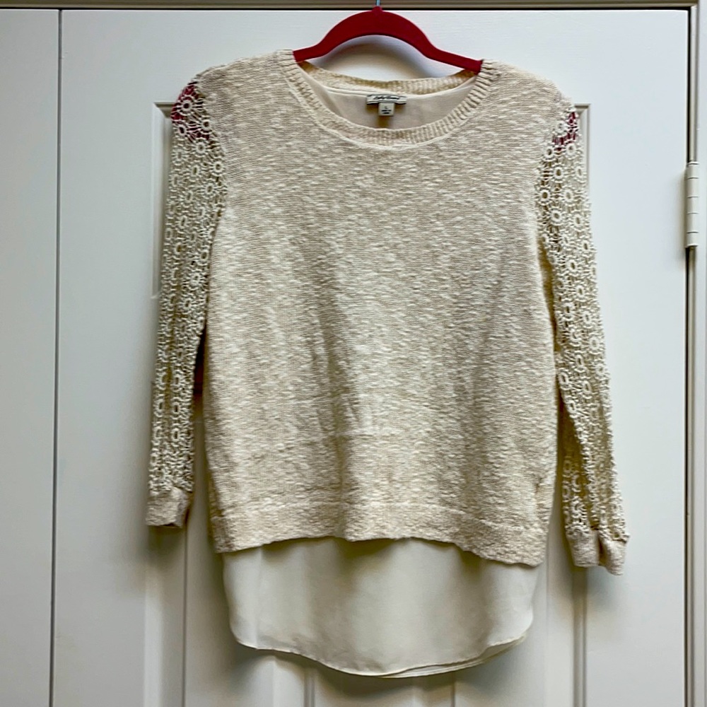 Lucky Brand cream sweater with embroidered sleeves size large.